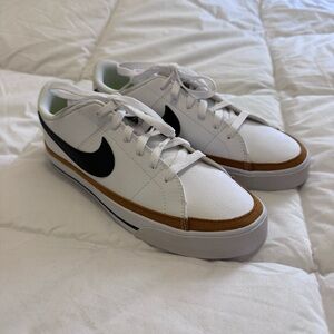 Nike Women’s Legacy Court Sneakers - Never Worn